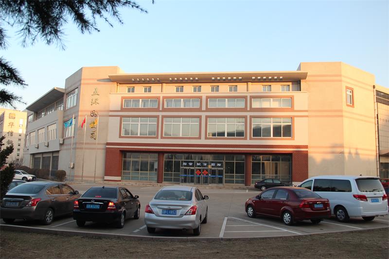 学校全貌.jpg 学校全貌.jpg